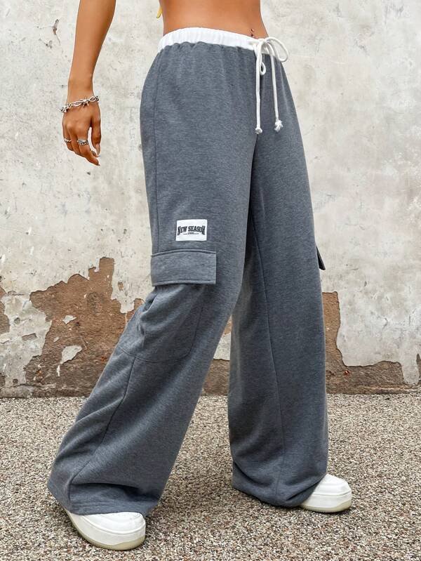 Letter Patched Detail Drawstring Waist Cargo Sweatpants