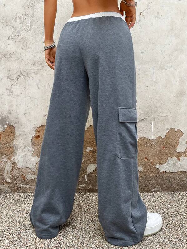 Letter Patched Detail Drawstring Waist Cargo Sweatpants