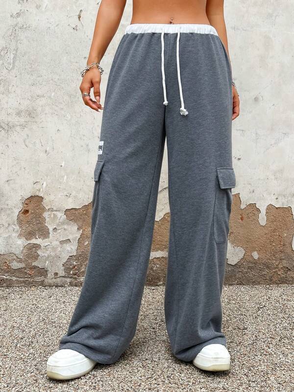 Letter Patched Detail Drawstring Waist Cargo Sweatpants